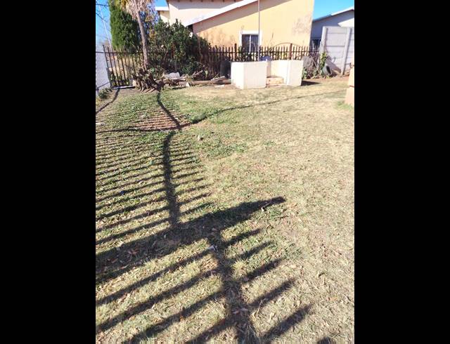3 BEDROOM FREEHOLD FOR SALE IN SUNSET VIEW